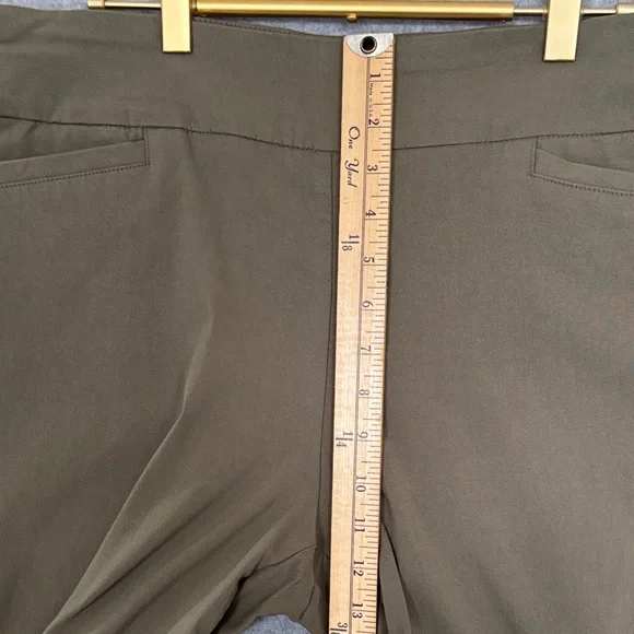 Allison Daley Capri Pull On Woman Pants w/ Pockets 14 Green - Picture 5 of 9